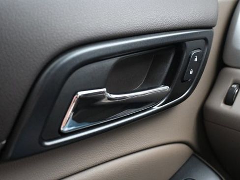 Used 2019 GMC Yukon SLT w/ Open Road Package image 47