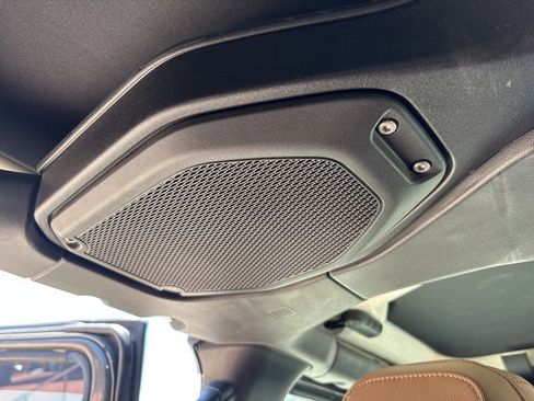 Used 2020 Jeep Gladiator Rubicon w/ Uconnect 4C Nav & Sound Group image 47