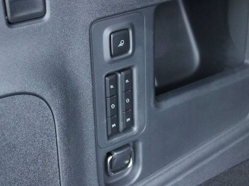Used 2025 Ford Expedition Platinum w/ Driver's Package AWD/4WD image 15