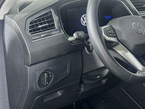 Used 2022 Volkswagen Tiguan S FWD image 16