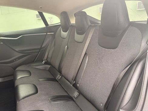 Used 2015 Tesla Model S 85 RWD image 23