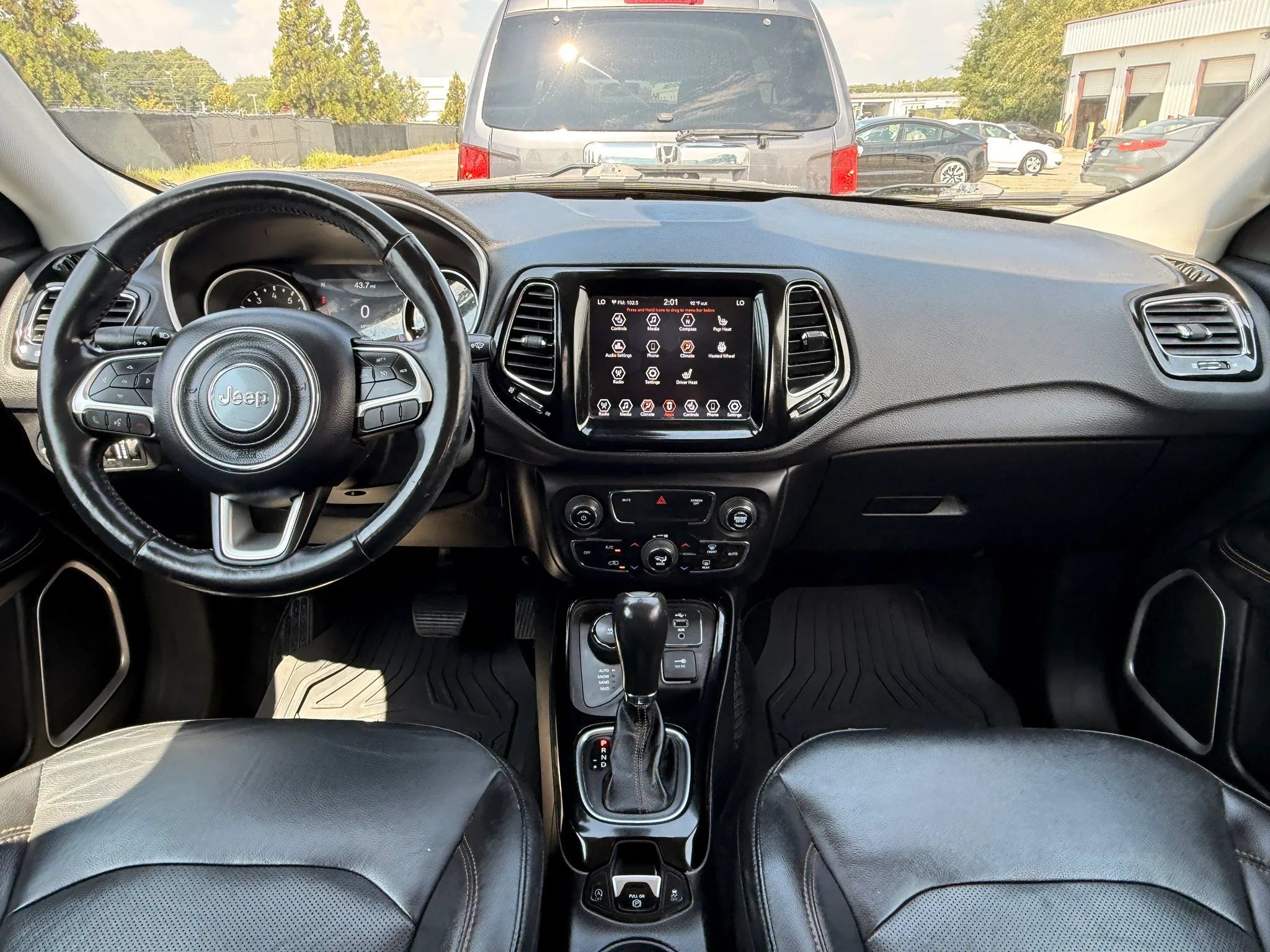Used 2019 Jeep Compass Limited AWD/4WD image 3