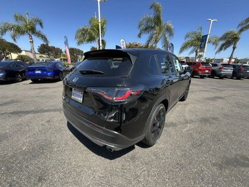 Used 2024 Honda HR-V Sport image 8
