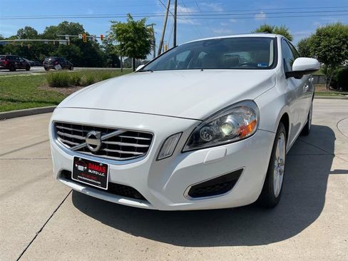 Used 2013 Volvo S60 T5 AWD/4WD image 52