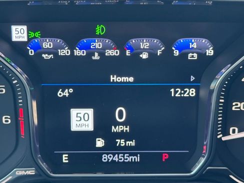 Used 2021 GMC Yukon XL Denali w/ Denali Ultimate Package RWD image 27