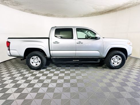 Used 2023 Toyota Tacoma SR AWD/4WD image 2