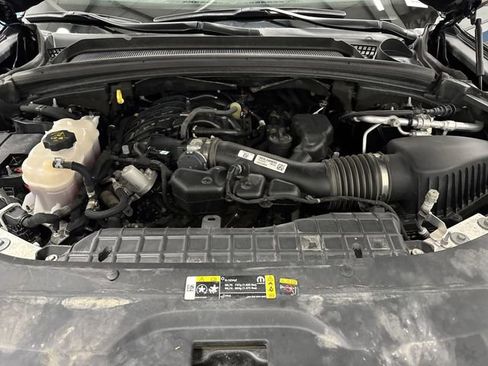 Used 2023 Jeep Grand Cherokee Limited w/ Luxury Tech Group II image 36