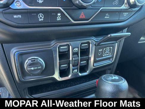 Used 2022 Jeep Wrangler Unlimited Sport AWD/4WD image 40