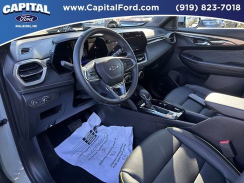 Used 2024 Chevrolet TrailBlazer ACTIV w/ Convenience Package image 18