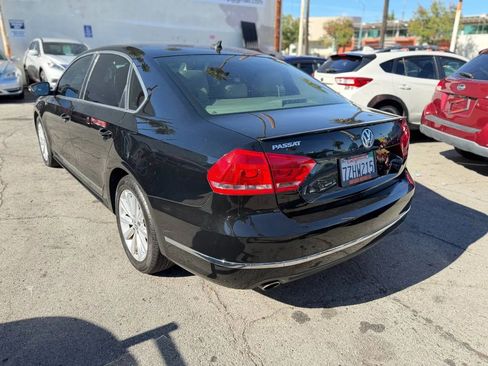Used 2012 Volkswagen Passat 2.5 SEL Premium image 11
