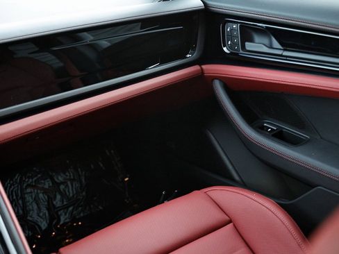 New 2026 Porsche Panamera 4 image 30