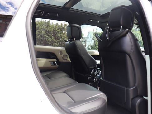 Used 2019 Land Rover Range Rover HSE AWD/4WD image 15