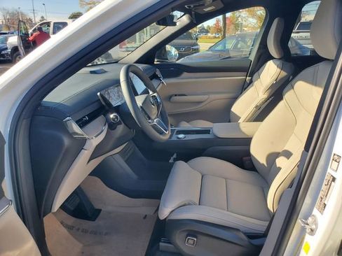 New 2025 Volvo EX90 Ultra w/ Protection Package Premier AWD/4WD image 14