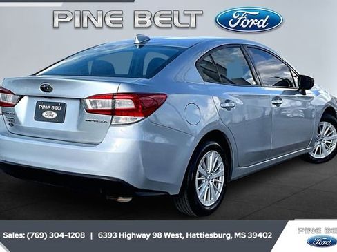 Used 2018 Subaru Impreza 2.0i Premium image 11