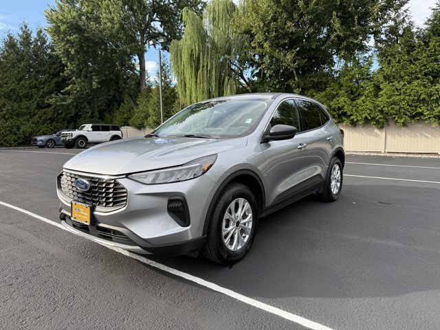 Certified 2024 Ford Escape Active w/ Tech Pack #1 AWD/4WD image 2