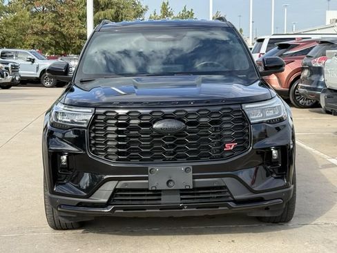 Used 2025 Ford Explorer ST RWD image 7