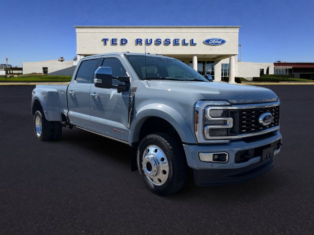 Certified 2026 Ford F450 Platinum w/ Platinum Plus Package AWD/4WD image 3