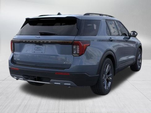New 2026 Ford Explorer Active image 8