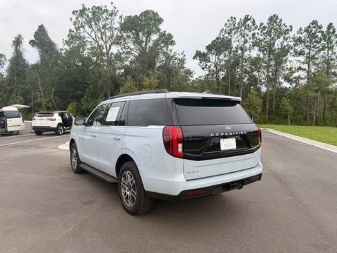 Used 2025 Ford Expedition Active AWD/4WD image 20