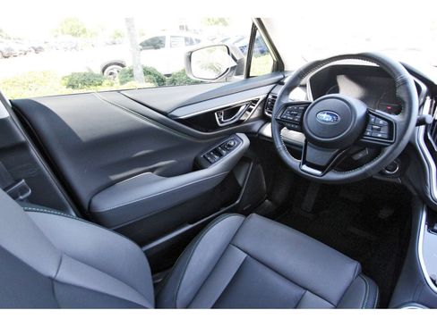 Certified 2025 Subaru Outback Onyx Edition AWD/4WD image 8