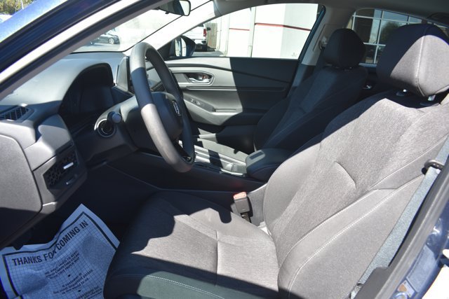 Used 2025 Honda Accord SE image 14