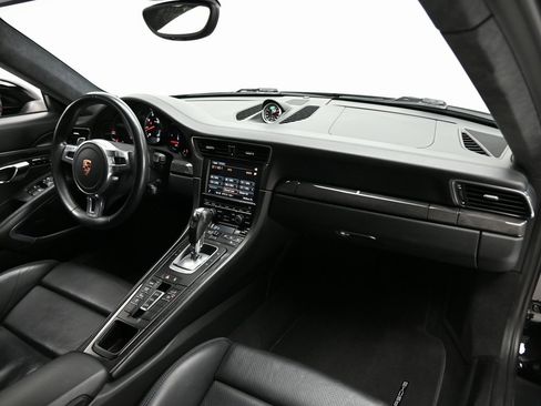 Used 2014 Porsche 911 Turbo S image 15