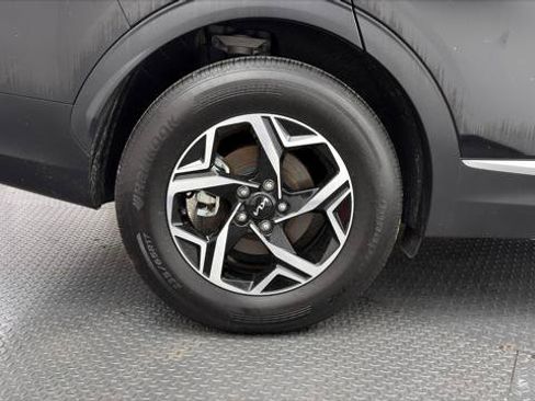 Used 2025 Kia Sportage LX FWD image 38