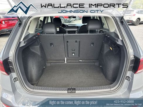 Used 2023 Volkswagen Taos SE FWD image 41