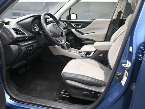 Used 2022 Subaru Forester Premium AWD/4WD image 17