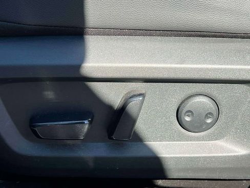 Used 2023 Nissan Rogue SL w/ SL Premium Package image 20