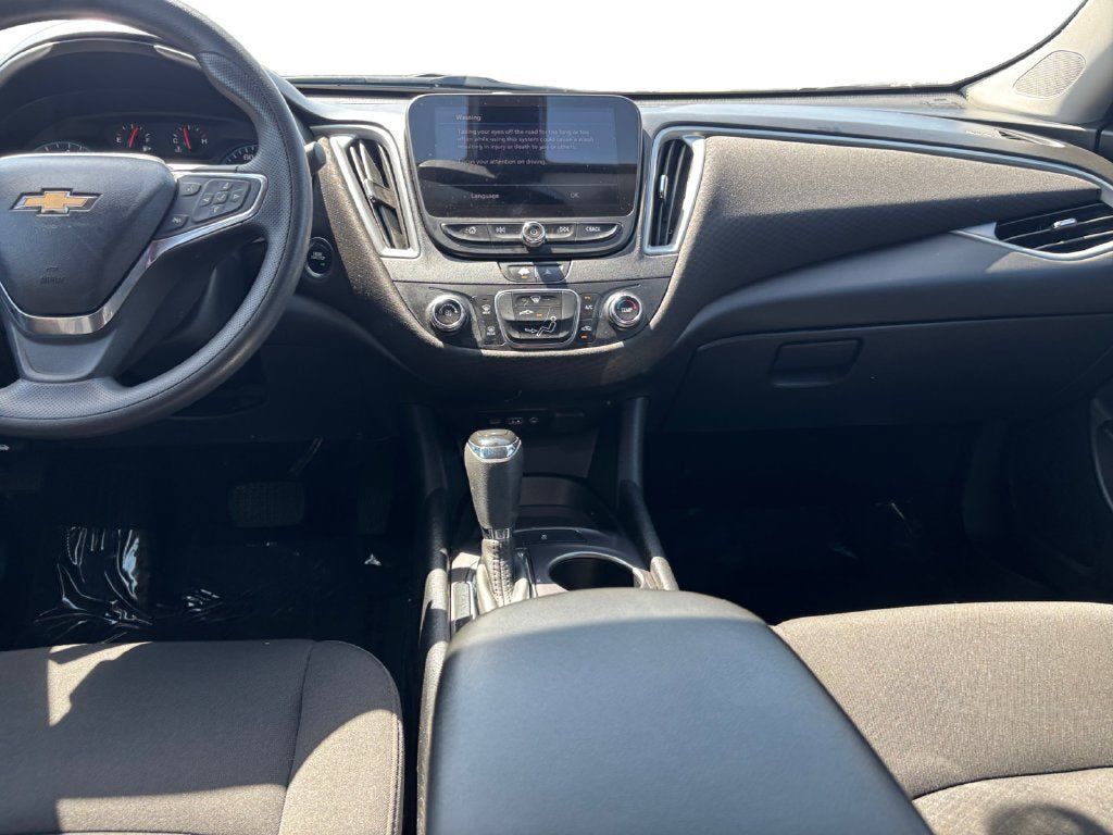 Certified 2020 Chevrolet Malibu LS FWD image 15
