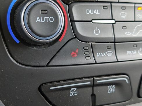 Used 2023 Ford Transit Connect Titanium image 23