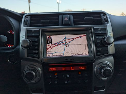 Used 2011 Toyota 4Runner Limited image 16