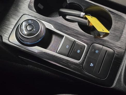 Used 2022 Ford Escape SE w/ Convenience Package image 23