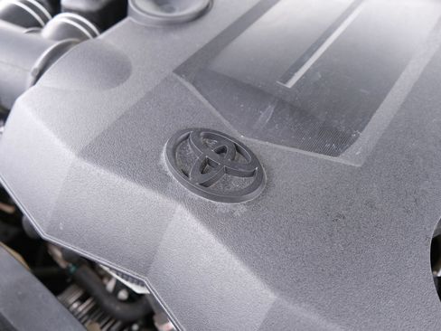 Used 2015 Toyota 4Runner SR5 RWD image 42