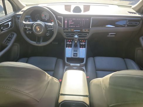 Used 2023 Porsche Macan S AWD/4WD image 4