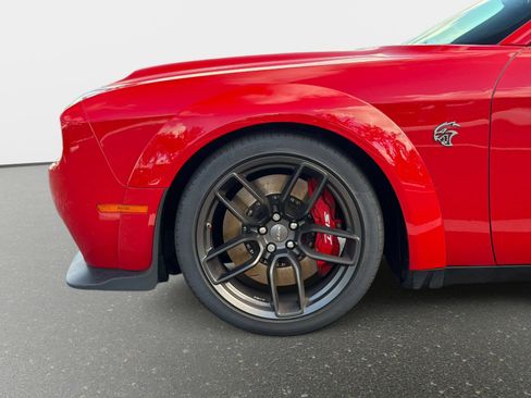 Used 2023 Dodge Challenger SRT Hellcat RWD image 13