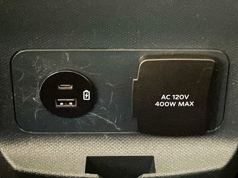 Used 2022 Ford Maverick Lariat image 25