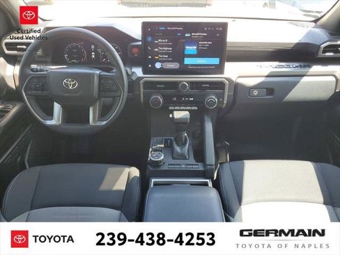 Certified 2025 Toyota Tacoma TRD Off-Road AWD/4WD image 18