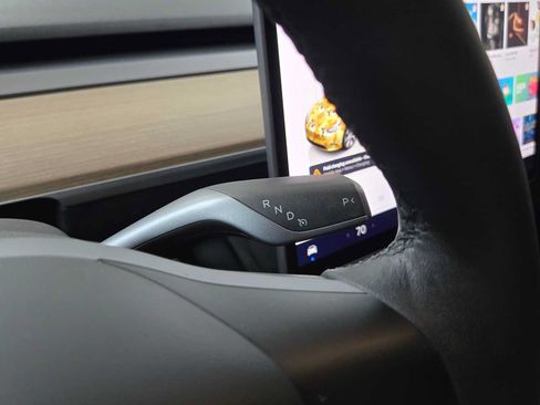 Used 2023 Tesla Model Y Long Range AWD/4WD image 33