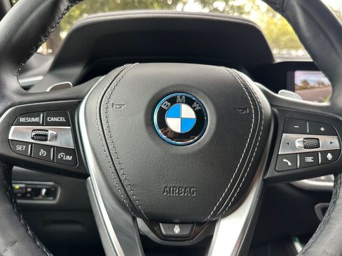 Certified 2022 BMW X5 xDrive45e w/ Climate Comfort Package image 30