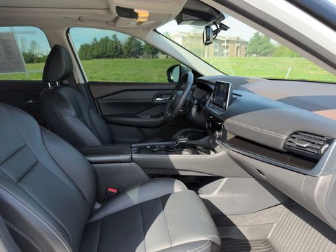 Used 2023 Nissan Rogue SL FWD image 27