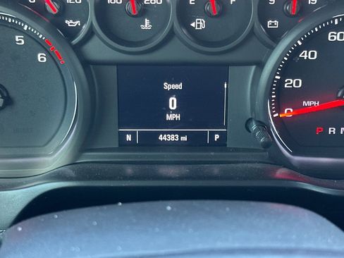 Used 2021 Chevrolet Silverado 1500 Custom image 38