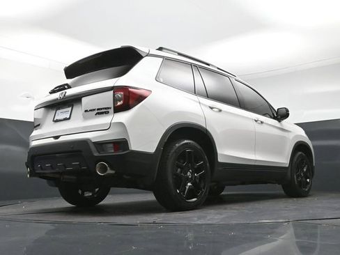 Used 2024 Honda Passport Black Edition image 22