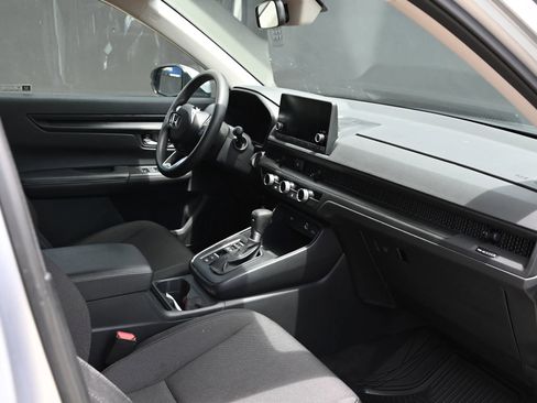 Used 2025 Honda CR-V LX image 12