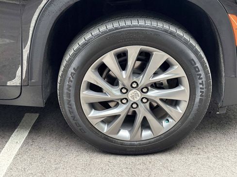 Used 2025 Buick Enclave Preferred w/ Trailering Package, 5000 lbs. AWD/4WD image 10