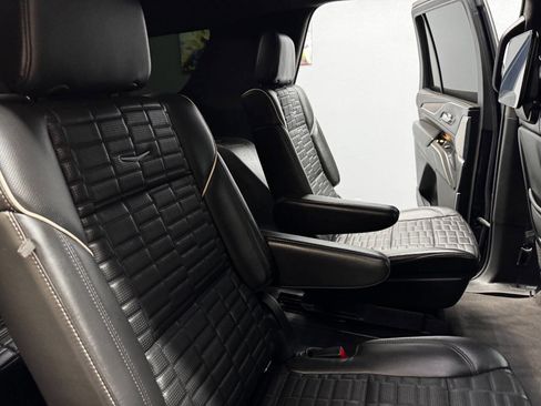 Used 2022 Cadillac Escalade Sport Platinum w/ Heavy-Duty Trailer Package image 51