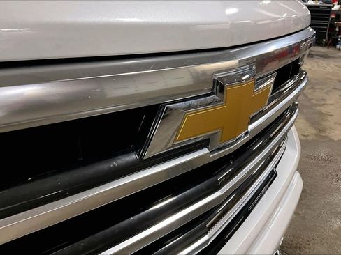 Used 2025 Chevrolet Silverado 1500 High Country w/ Z71 Off-Road Package image 28