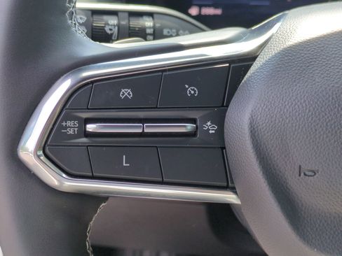 Certified 2024 Chevrolet Traverse LT FWD image 19