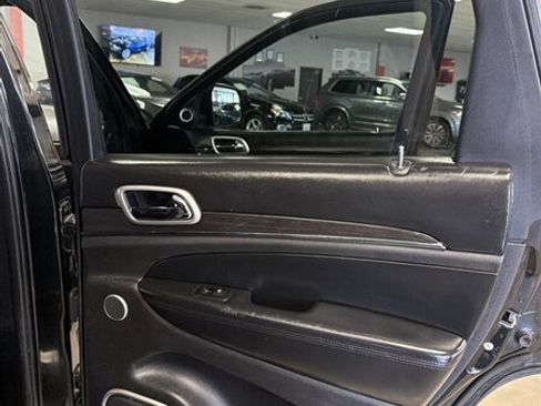 Used 2015 Jeep Grand Cherokee High Altitude RWD image 28